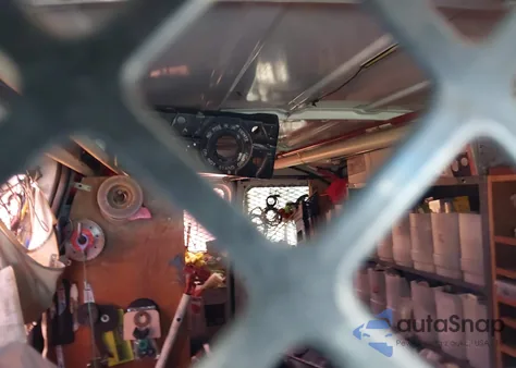 2000 Ford E-250 Commercial/Recreational из США, поврежденный, VIN 1FTNE24L1YHA46795